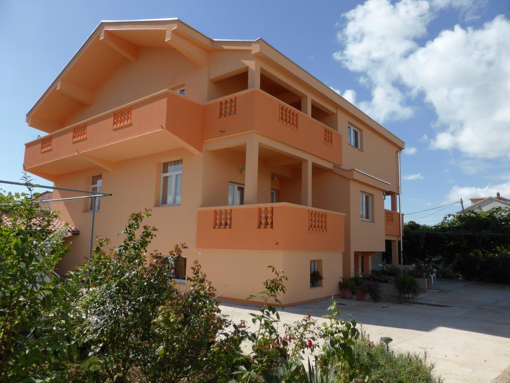 Apartments Angelina ซูโกชัน ภายนอก รูปภาพ
