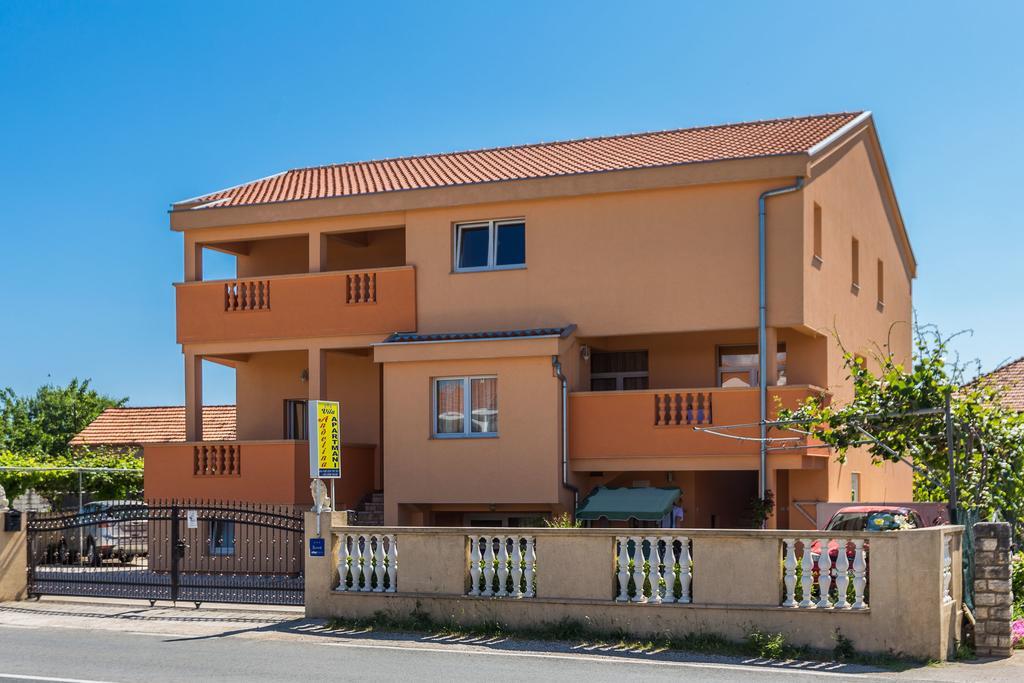 Apartments Angelina ซูโกชัน ภายนอก รูปภาพ