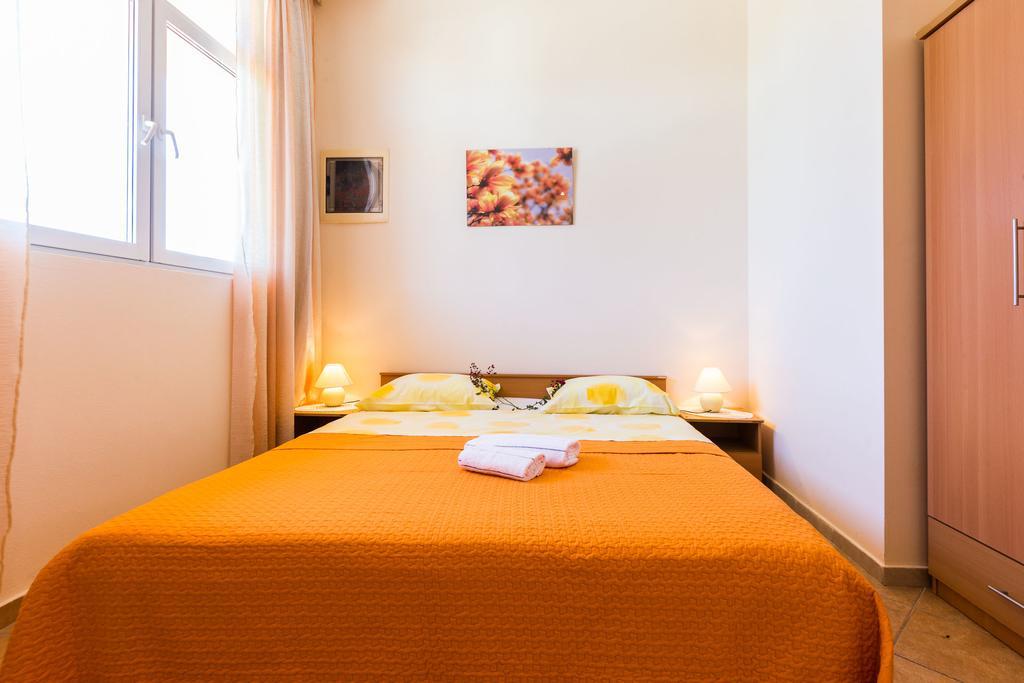 Apartments Angelina ซูโกชัน ภายนอก รูปภาพ